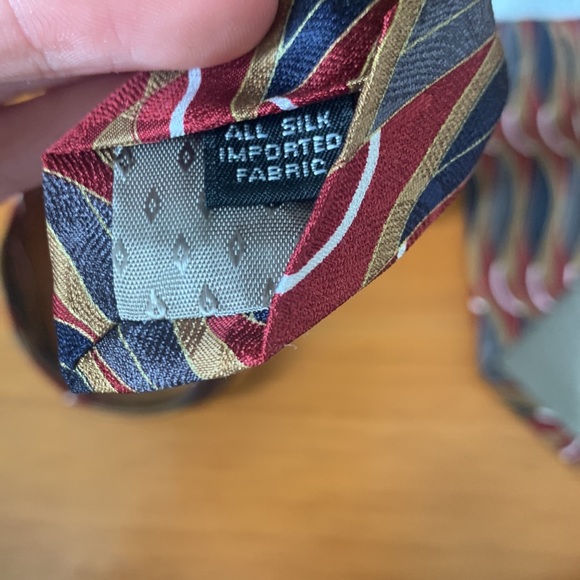 Mens Monsieur Givenchy Red Blue Gold Patterned Silk Tie Excellent Condition - Picture 3 of 6